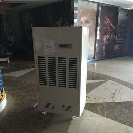 地下室很潮濕怎么辦，地下室除濕機(jī)管用